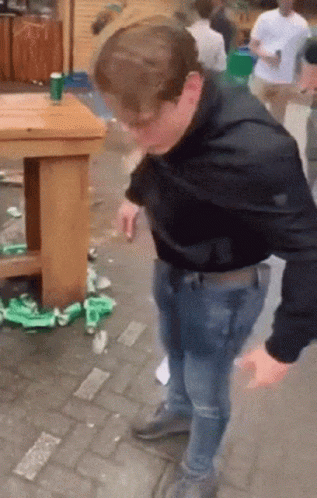 reaction-puke-slag-vomit-932724094