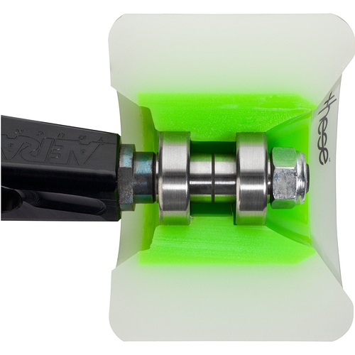 bones-race-reds-bearings-inside-wheel