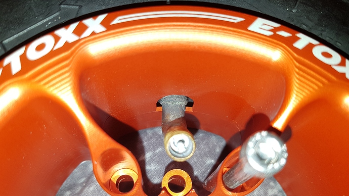 15760819390993397658096572776887