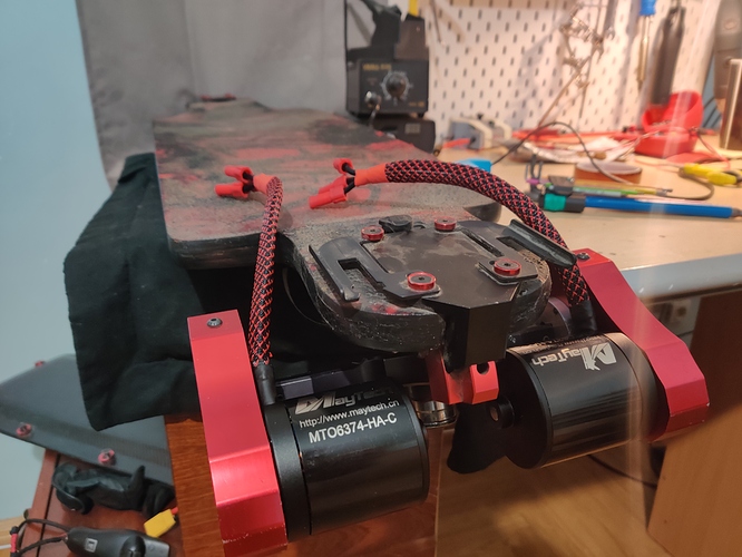 15748684374281611096145297955901