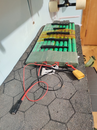 1570031205266386397521294249198