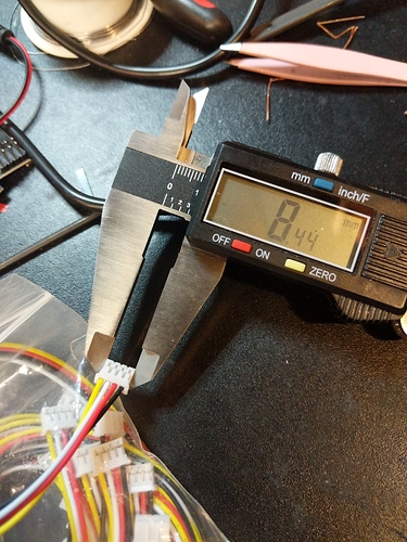 15784434530383506014190791748717