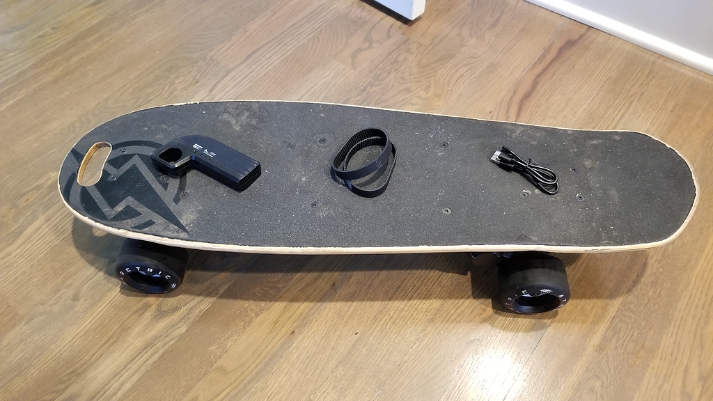 1 electric board and landyachtz Charlie horse - Completes for Sale