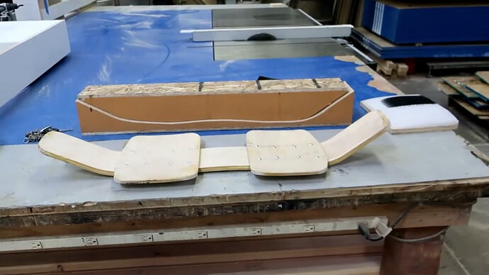 Pressing up a mountainboard with a stringer construction. 7-23 screenshot