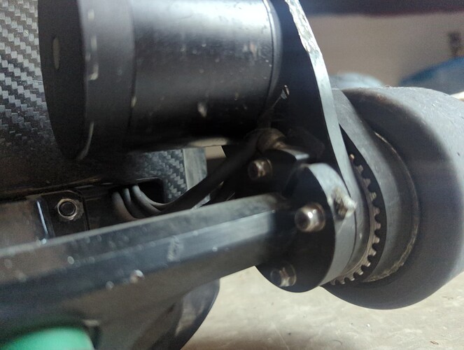 16634423244918138141987143585402