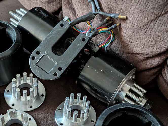 PXL_20251201_213418055