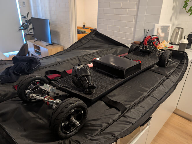 PXL_20251113_225259032