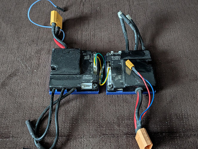 PXL_20251202_211548143