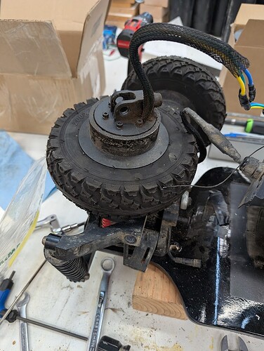 PXL_20251122_182137930