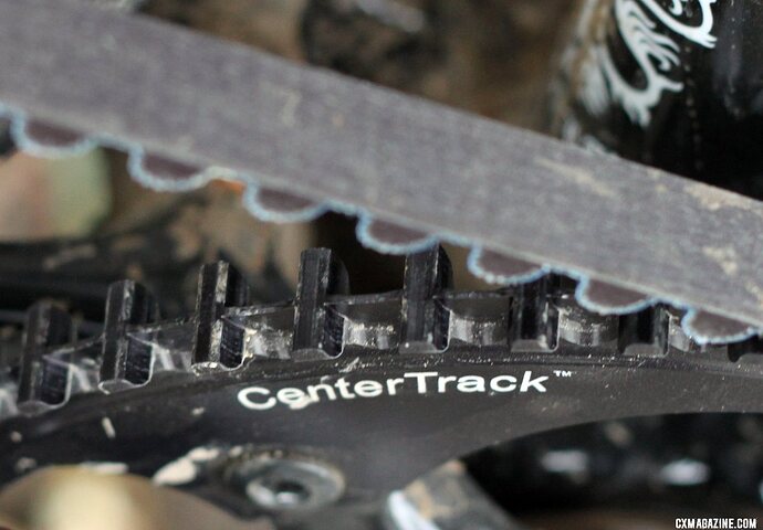 gates-center-track-carbon-belt-drive-raleigh-cxm-IMG_9889-close_1
