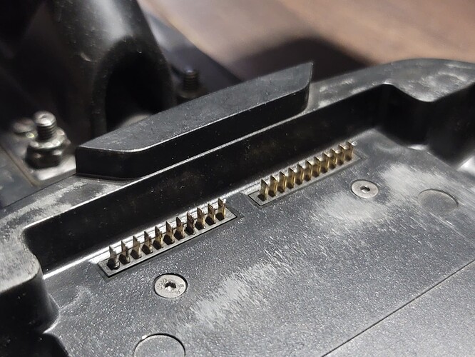 Revel_Battery_Contact_Pins